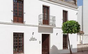 Chacon Apartments & Suites